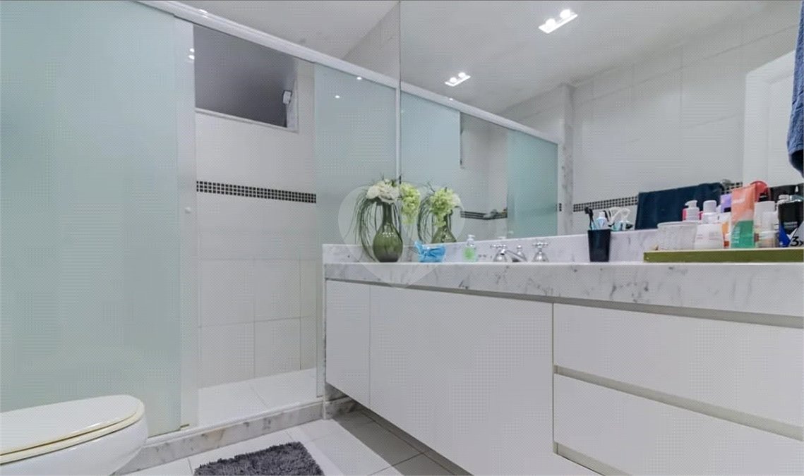 Apartamento à venda com 4 quartos, sendo 1 suíte,  em Copacabana, Rio de Janeiro, RJ