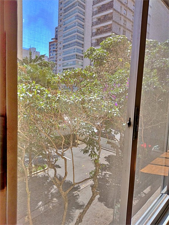 Apartamento à venda com 3 quartos, sendo 1 suíte, em Pinheiros, São Paulo, SP