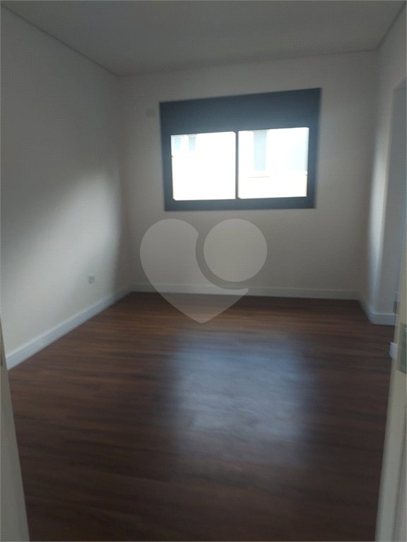 Casa à venda com 5 suítes no condomínio Residencial Santa Maria, Jandira - SP