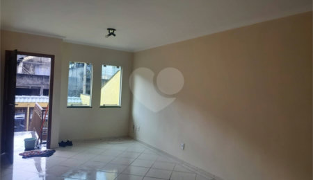 Sobrado à venda com 3 quartos, sendo 1 suíte, em Vila Maria Alta, São Paulo, SP