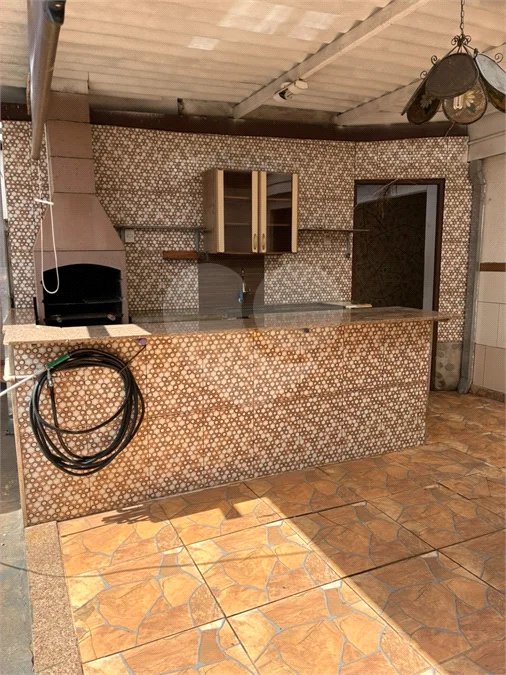 Casa Ampla e Versátil na Vila Marcelino — Excelente Espaço e Pronta para Ocupação Imediata!