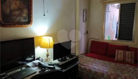 Casa à venda com 4 quartos, sendo 3 suítes, em Cambuci, São Paulo, SP