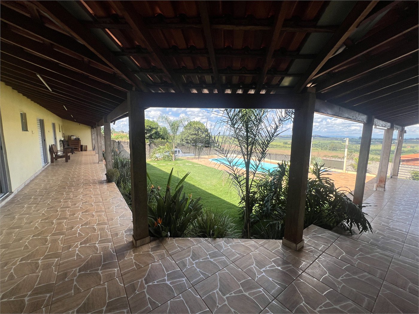Casa à venda com 4 quartos, sendo 1 suíte, em Mato Seco, Itapetininga, SP