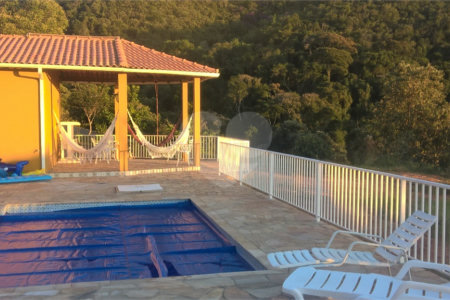 Hotel à venda com 7 quartos, sendo 4 suítes, no Centro, Soledade de Minas, MG