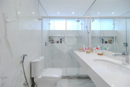 Apartamento à venda ou para alugar com 2 suítes em Cerqueira César, São Paulo, SP