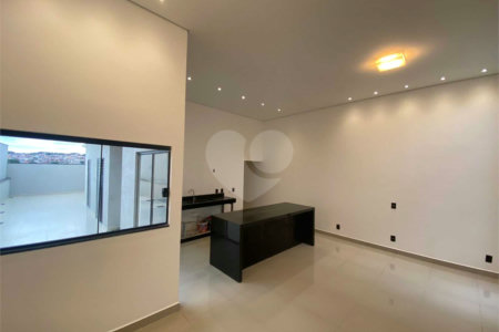 Casa à venda com 3 quartos, sendo 1 suíte,  no condomínio Residencial Helena Maria, Sorocaba - SP