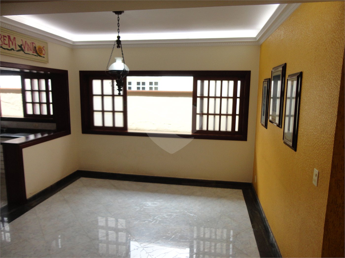 Casa à venda com 3 quartos, sendo 1 suíte, em Santa Marina, Valinhos, SP