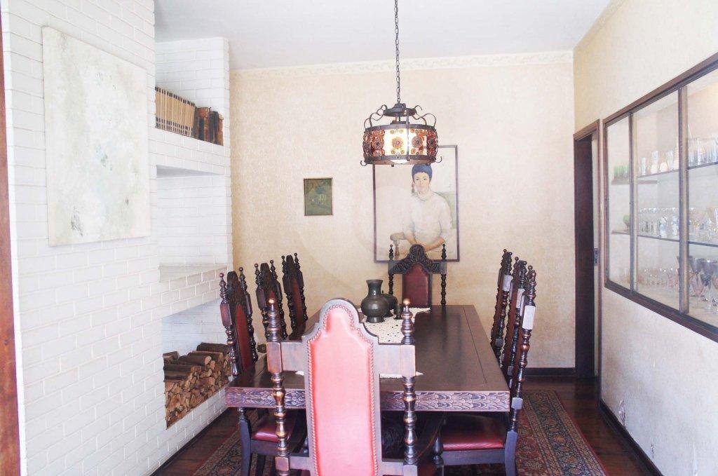 Casa Térrea à venda com 4 quartos, sendo 2 suítes, em Jardim Cordeiro, São Paulo, SP