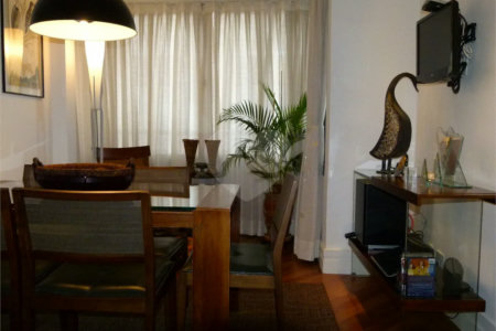 Cobertura Duplex com 126,metros quadrados próximo ao Shopping Pátio Paulista.