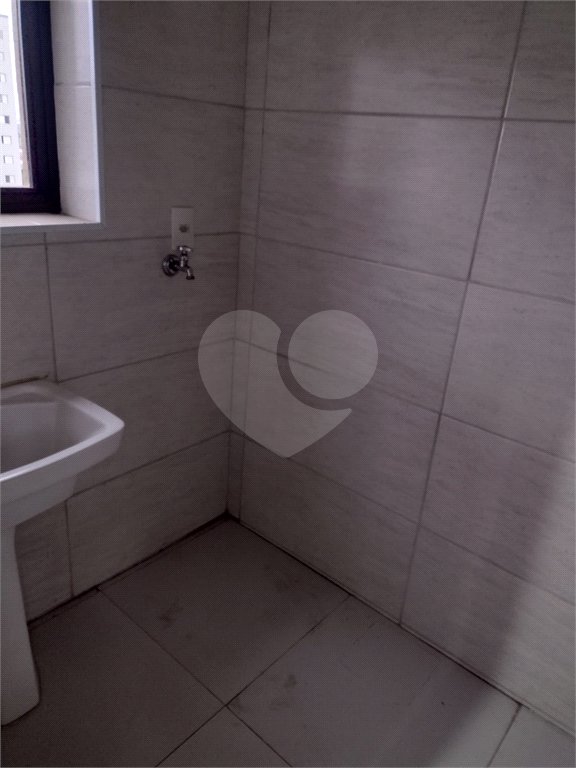 Apartamento no Edificio Jatiúca á venda.