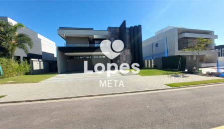 Casa à venda com 3 suítes no condomínio Alphaville 1, São José dos Campos - SP
