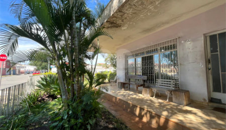 Casa à venda com 4 quartos, sendo 1 suíte,  em Vila Rosa, Itapetininga, SP