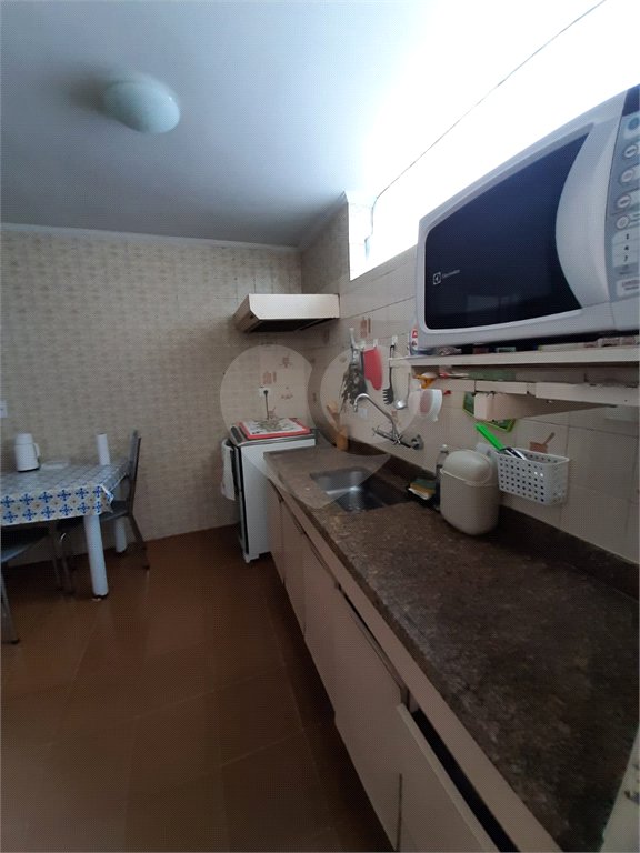 Sobrado à venda com 3 quartos, sendo 1 suíte, em Bosque da Saúde, São Paulo, SP