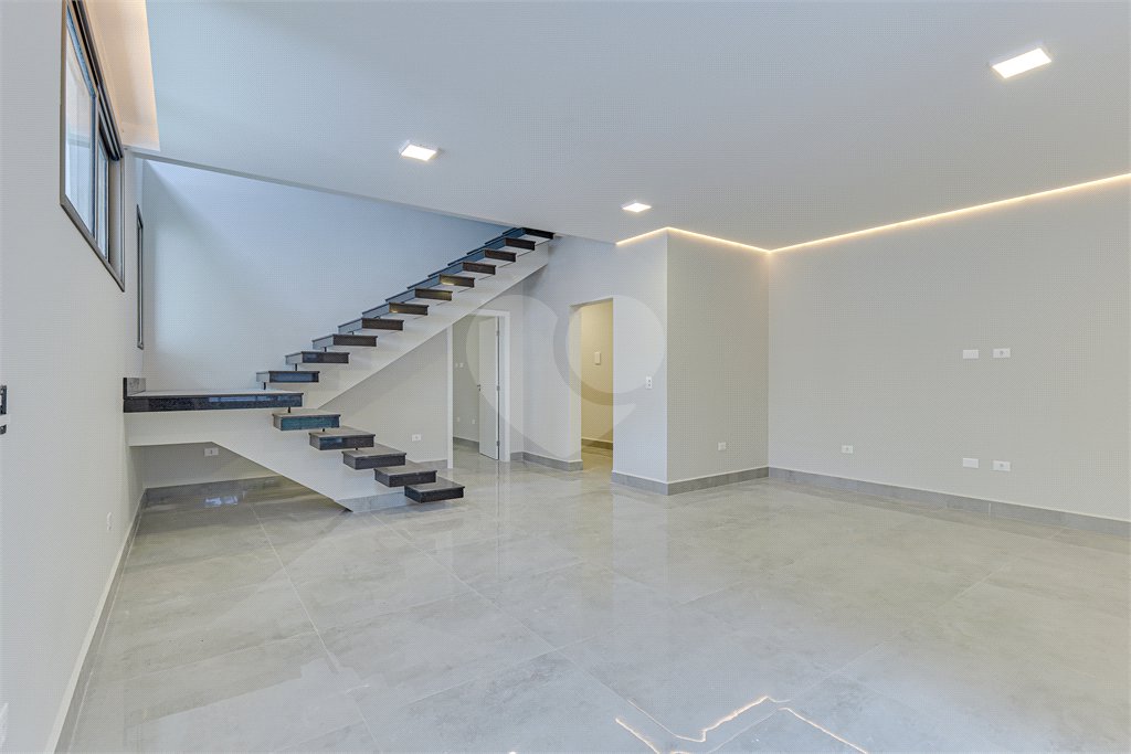 Casa à venda com 4 suítes no condomínio Carmen, São Paulo - SP
