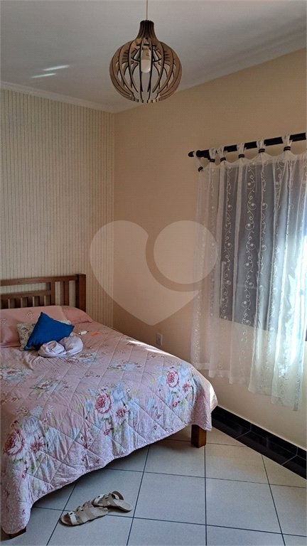 Casa à venda com 3 quartos, sendo 1 suíte,  em Jardim Universo, Mogi das Cruzes, SP