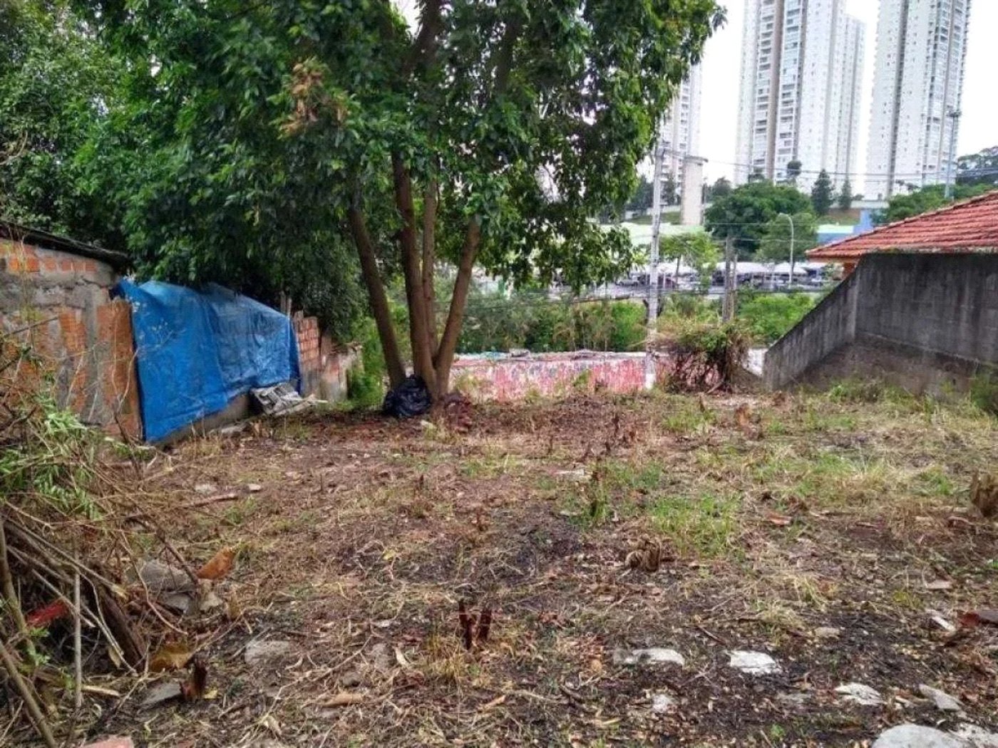 Terreno à venda em Jardim Cambara, São Paulo, SP