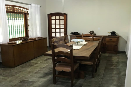 Casa à venda com 5 quartos, sendo 3 suítes, no condomínio Recanto das Flores, Indaiatuba - SP