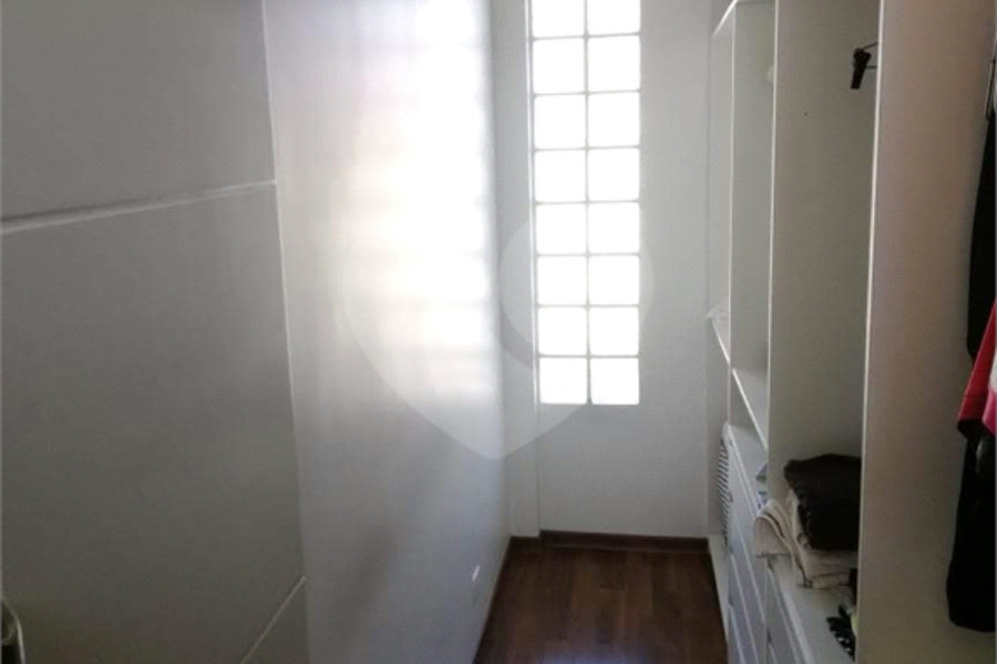 Sobrado à venda com 3 quartos, sendo 1 suíte, em Tremembé, São Paulo, SP