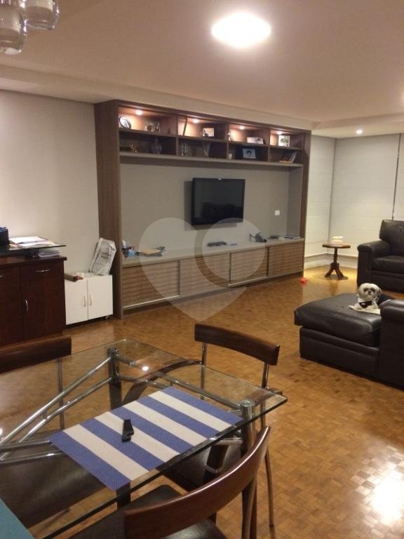 Apartamento à venda com 4 quartos, sendo 2 suítes, em Jardim América, São Paulo, SP