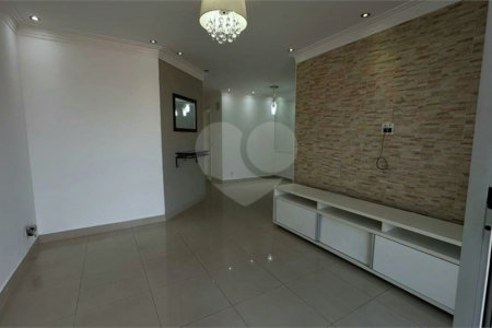 Apartamento à venda com 3 quartos, sendo 1 suíte, em Parque Maria Luiza, São Paulo, SP