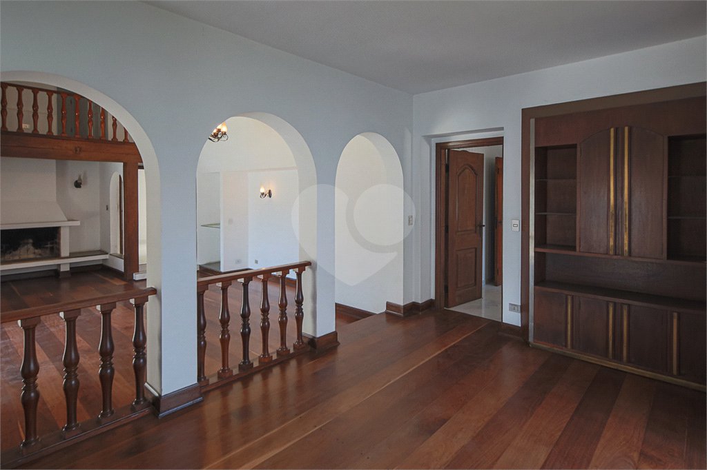 Casa Térrea à venda ou para alugar com 4 quartos, sendo 3 suítes, em Alto da Boa Vista, São Paulo, SP