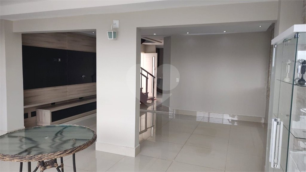 Casa à venda com 4 quartos, sendo 1 suíte, no condomínio Green View Residdence, Indaiatuba - SP