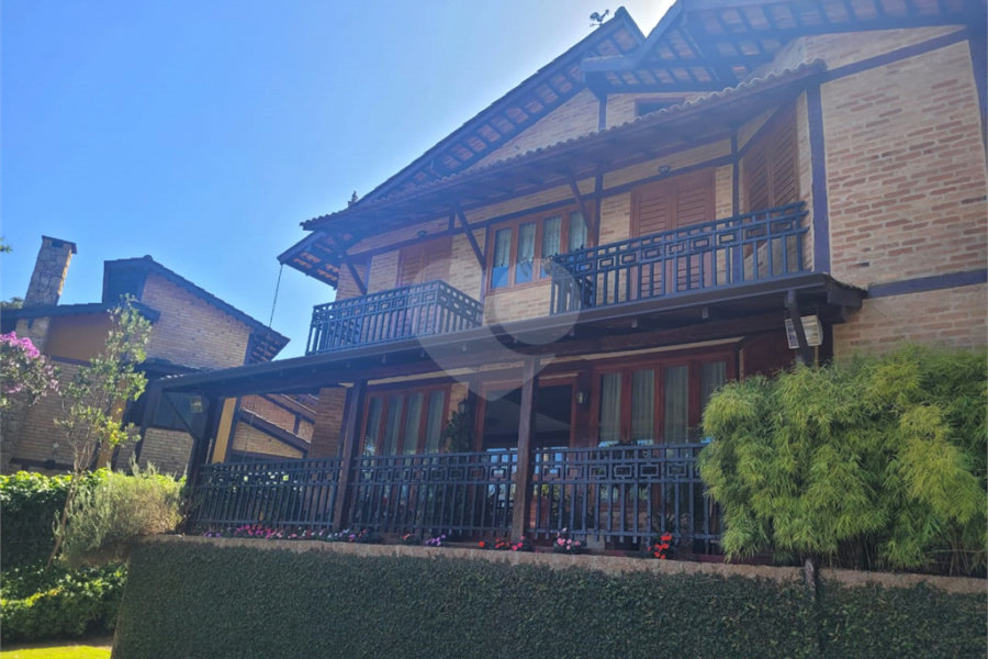Casa à venda com 3 quartos, sendo 1 suíte,  no condomínio Residencial Bosque da Serra, Mairiporã - SP