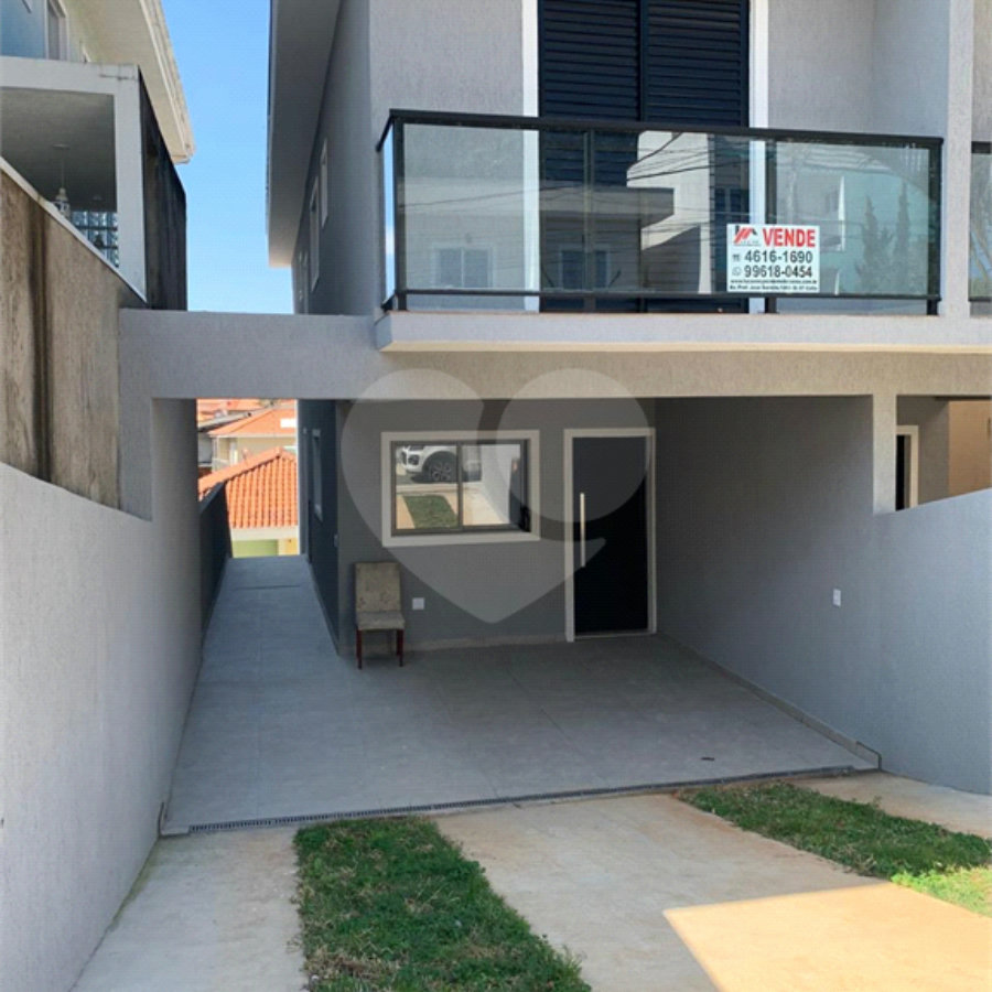 Casa à venda com 3 quartos, sendo 1 suíte, no condomínio Villa D'este, Cotia - SP