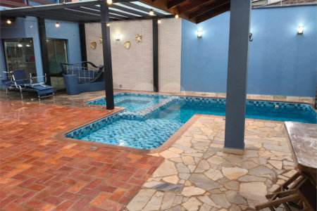 Casa à venda com 3 quartos, sendo 1 suíte,  em Vila Nastri, Itapetininga, SP