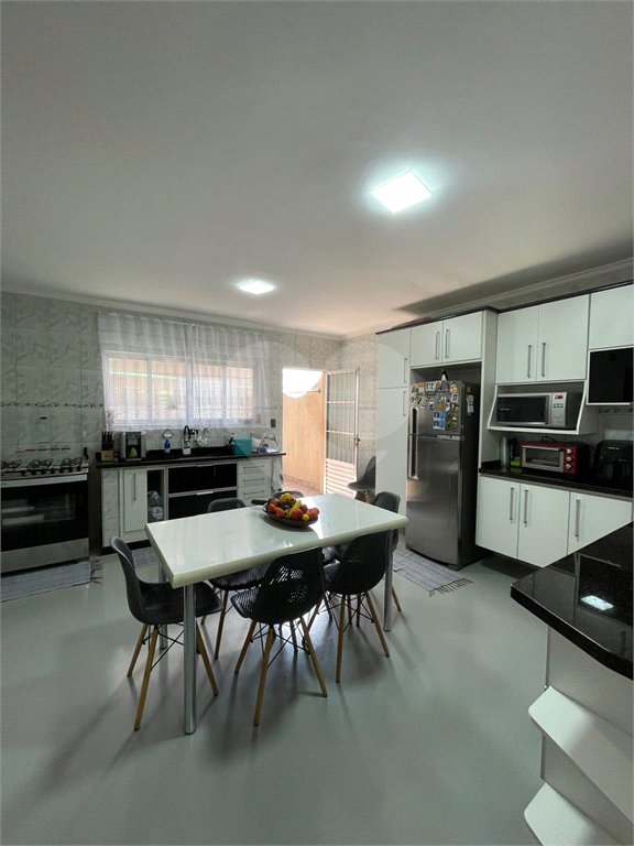 Sobrado à venda com 3 quartos, sendo 1 suíte, em Vila Gustavo, São Paulo, SP