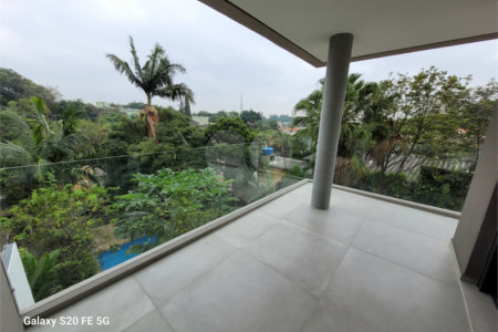 Casa à venda com 3 suítes em Jardim Prudência, São Paulo, SP