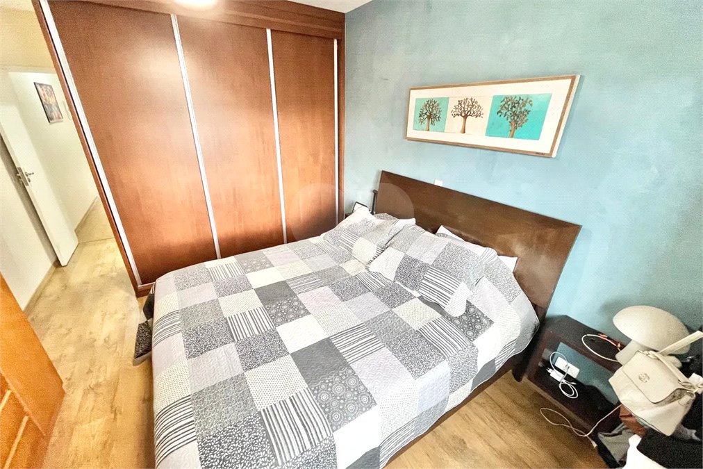 Sobrado à venda com 3 quartos, sendo 1 suíte, em Vila Vitório Mazzei, São Paulo, SP
