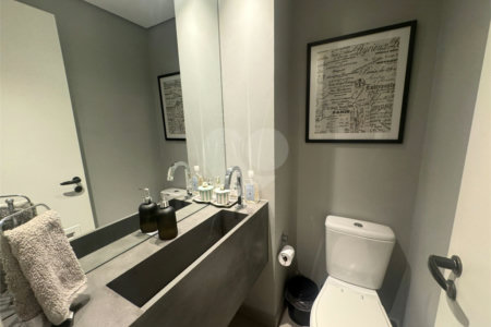 Apartamento à venda com 3 suítes em Indianópolis, São Paulo, SP