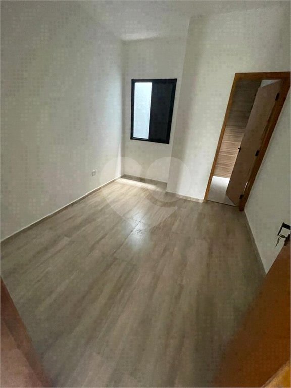 Sobrado à venda com 2 suítes em Artur Alvim, São Paulo, SP