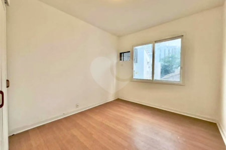Apartamento à venda com 3 quartos, sendo 1 suíte,  em Leblon, Rio de Janeiro, RJ