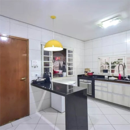 Sobrado à venda com 3 quartos, sendo 1 suíte, em Vila Morse, São Paulo, SP