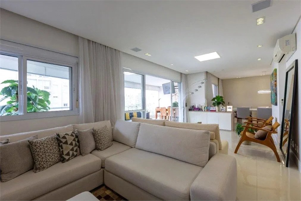 Apartamento à venda com 3 suítes em Vila Romana, São Paulo, SP