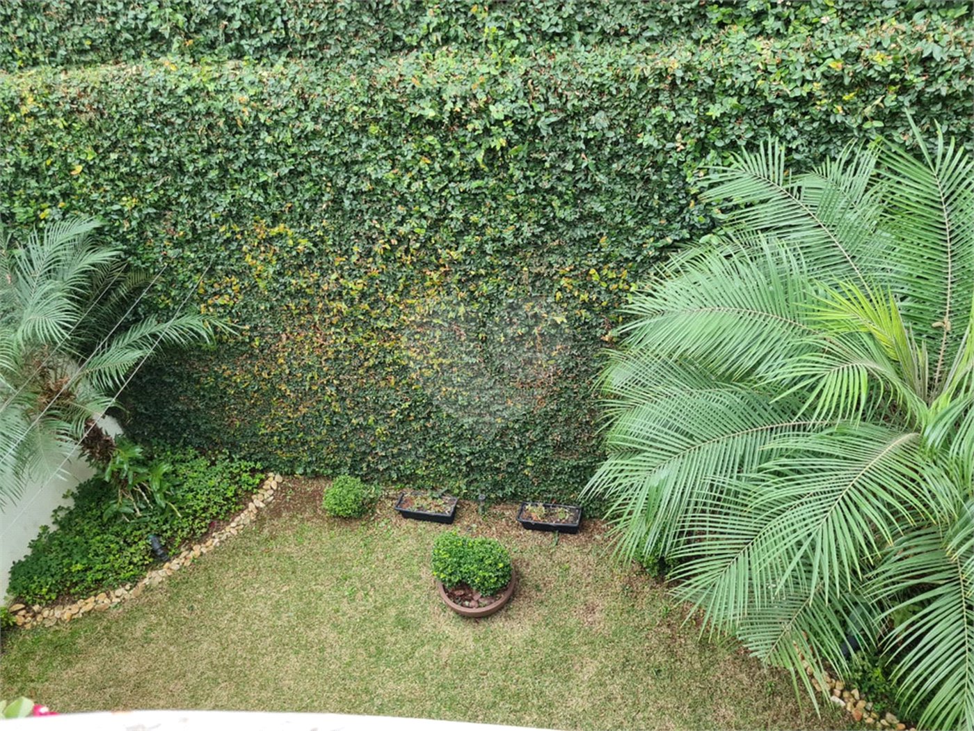 Sobrado à venda com 3 suítes em Horto, São Paulo, SP