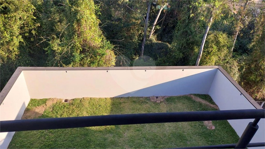 Casa à venda com 3 quartos, sendo 2 suítes, no condomínio Reserva dos Jatobás, Louveira - SP