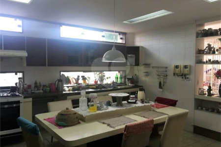 Casa à venda com 3 quartos, sendo 1 suíte, em Tucuruvi, São Paulo, SP