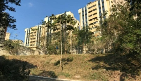 Terreno à venda em Vila Suzana, São Paulo, SP