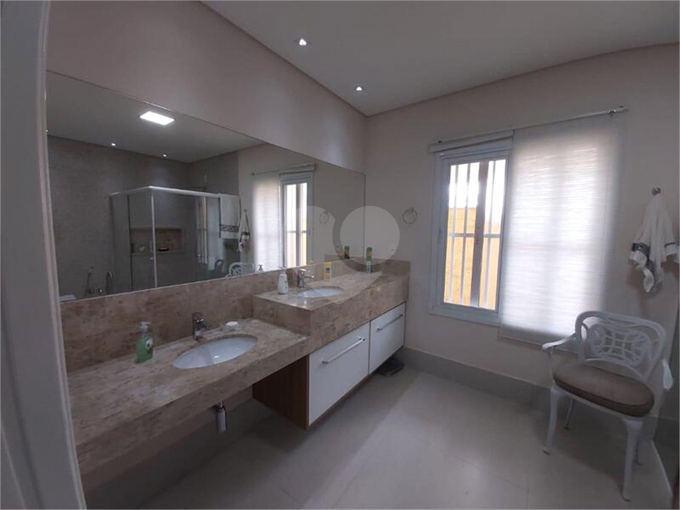 Casa à venda com 4 suítes no condomínio Aldeia da Serrinha, Sorocaba - SP