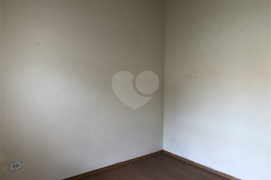 Casa Térrea à venda com 3 quartos, sendo 2 suítes, em Horto Florestal, São Paulo, SP