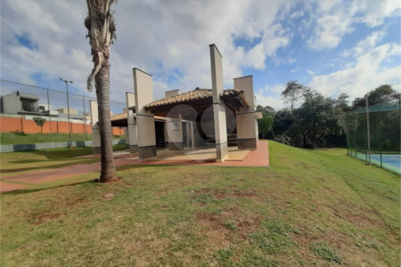 Casa à venda com 3 quartos, sendo 1 suíte, no condomínio Golden Park Residence II, Sorocaba - SP