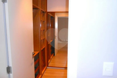 Apartamento à venda com 4 suítes em Vila Suzana, São Paulo, SP