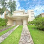 Casa à venda ou para alugar com 3 quartos, sendo 1 suíte, no condomínio Terras de São Francisco, Vinhedo - SP