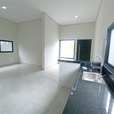 Casa à venda com 3 suítes no condomínio Reserva dos Jatobás, Louveira - SP