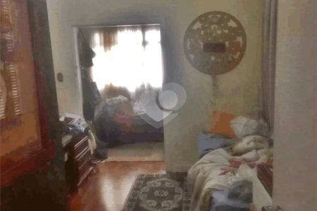 Sobrado à venda com 4 quartos, sendo 1 suíte, em Vila Mariana, São Paulo, SP