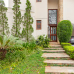 Casa à venda com 5 quartos, sendo 3 suítes,  no condomínio Residencial Morumbi, São Paulo - SP