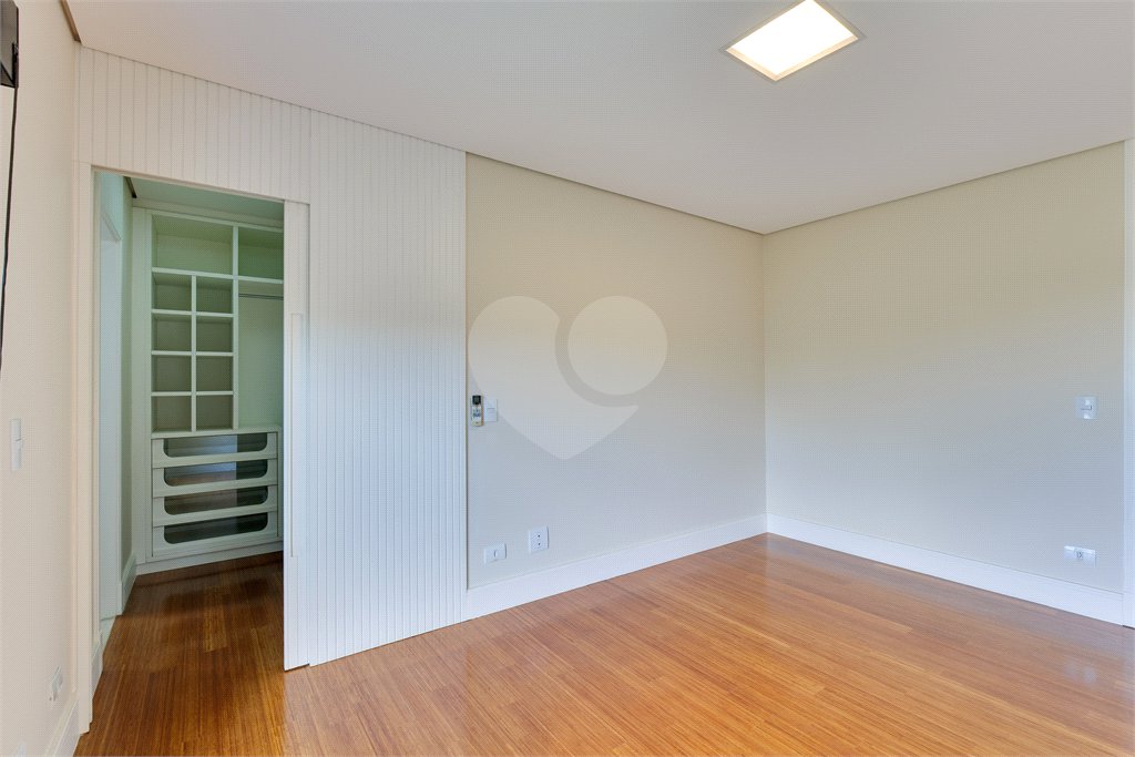 Apartamento para alugar com 4 suítes em Santo Amaro, São Paulo, SP